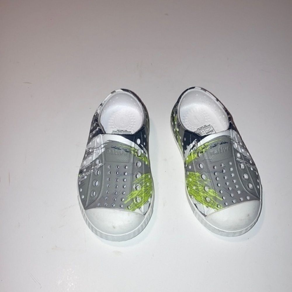 Native  shoes - Picture 2 of 3